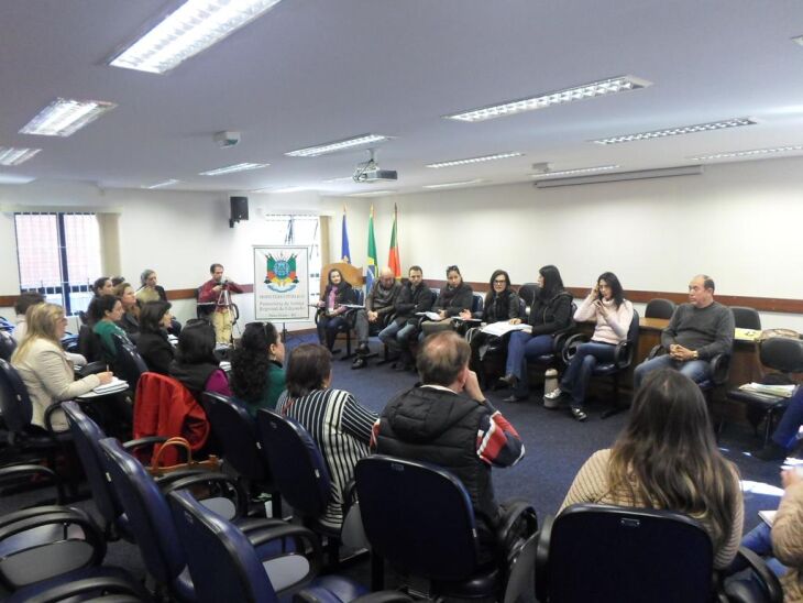 Encontro foi realizado na Promotoria de Passo Fundo