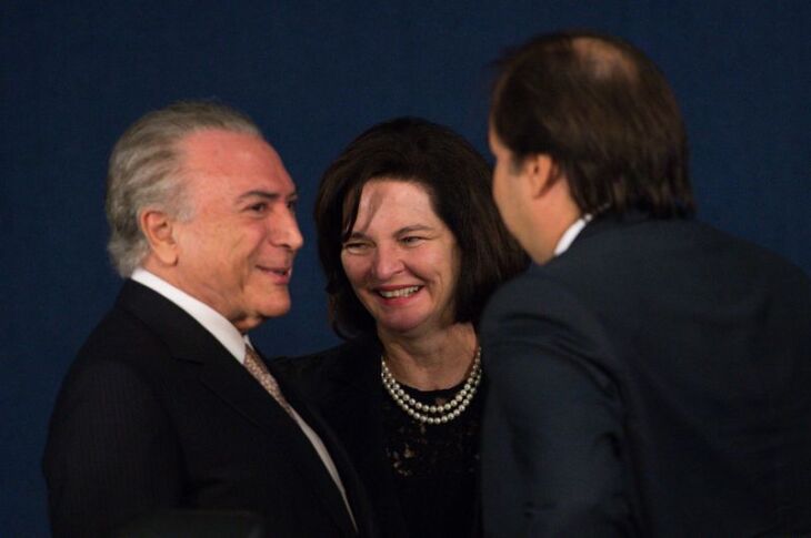 Posse aconteceu antes de o presidente Michel Temer embarcar para os EUA