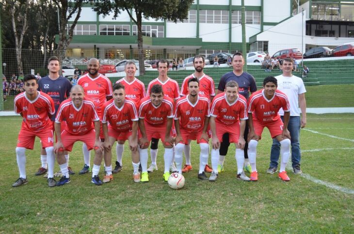 Futebol Sete: Mega Atacado