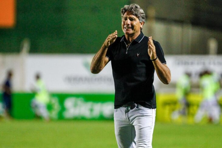 O técnico Renato utilizou a equipe reserva