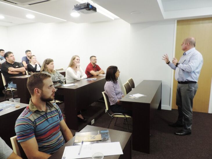 Palestra reuniu empreendedores interessados no Seminário