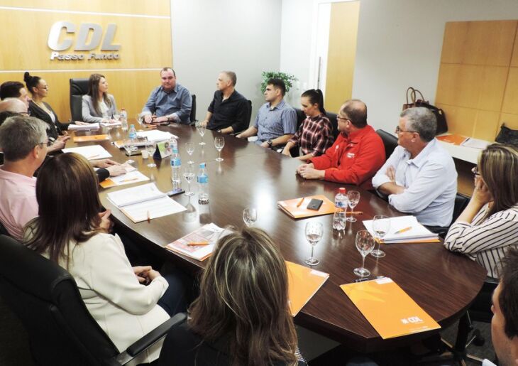 O encontro reuniu o comando do CRPO Planalto, do 3º RPMon, do 3º BOE e Bike Patrulha