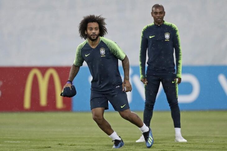 Marcelo e Fernandinho estão escalados