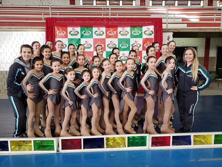 Equipe da Pattinare: atletas de Passo Fundo e Marau