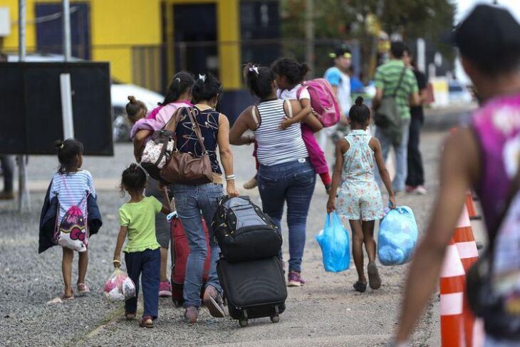 Venezuelanos saem de Roraima e vão para outros estados: mais de 1.500 já foram transferidos