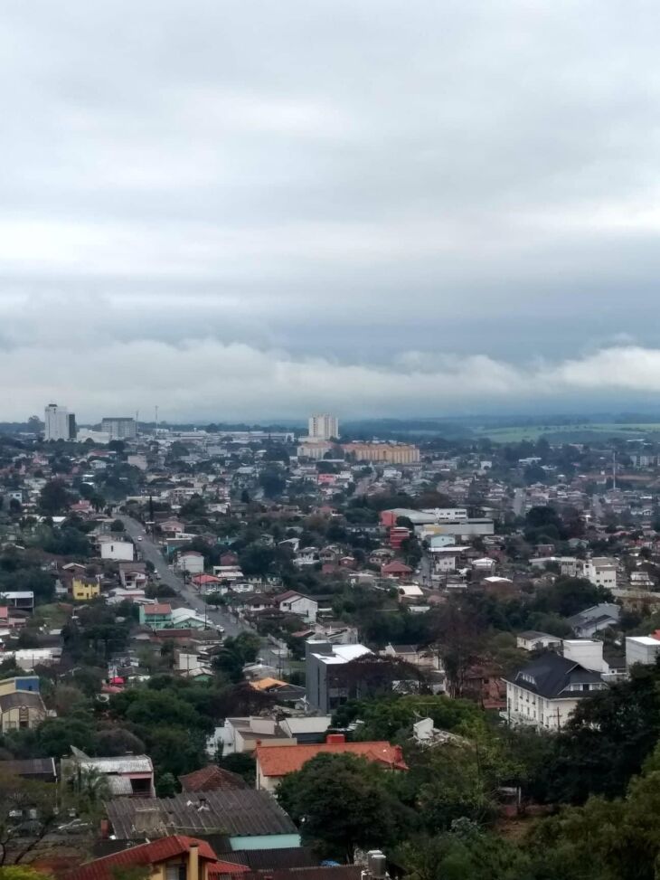 Áreas de instabilidade começam a chegar hoje e se intensificam na quinta-feira