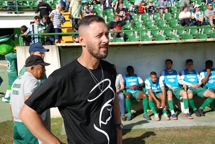 Uniforme de jogo do comandante do Gaúcho