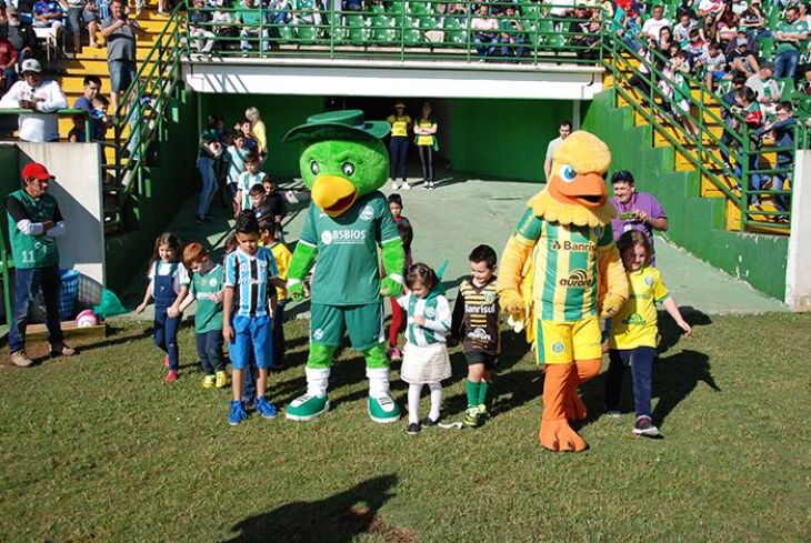 Mascotes fizeram a festa na primeira fase