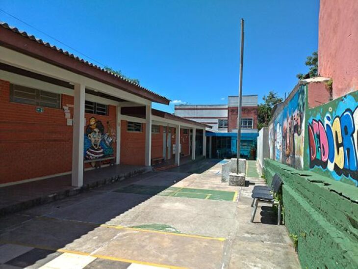 Instalação foi concluída em 71 escolas