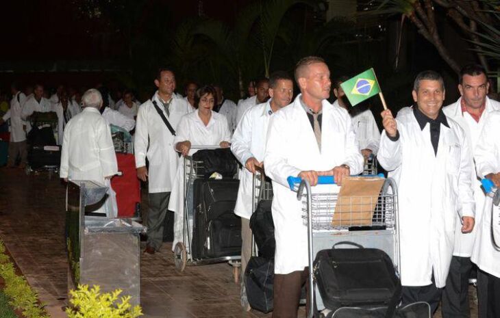 710 médicos cubanos foram suspensos de trabalhar no Brasil