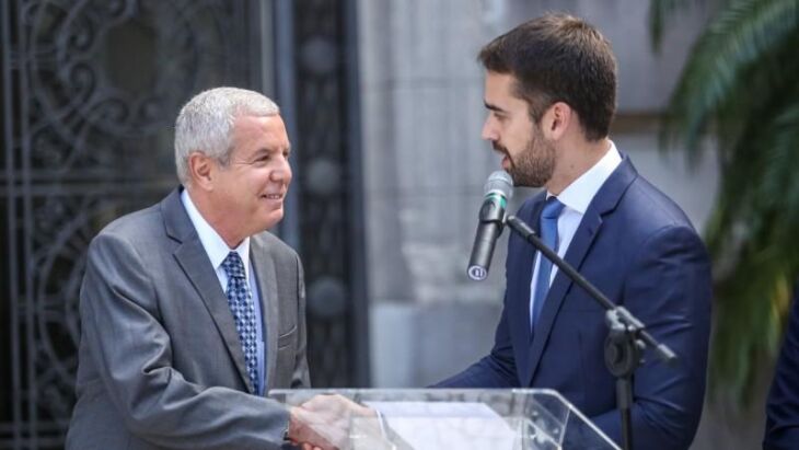 Governador Leite apresenta o economista Claudio Coutinho, novo presidente do Banrisul