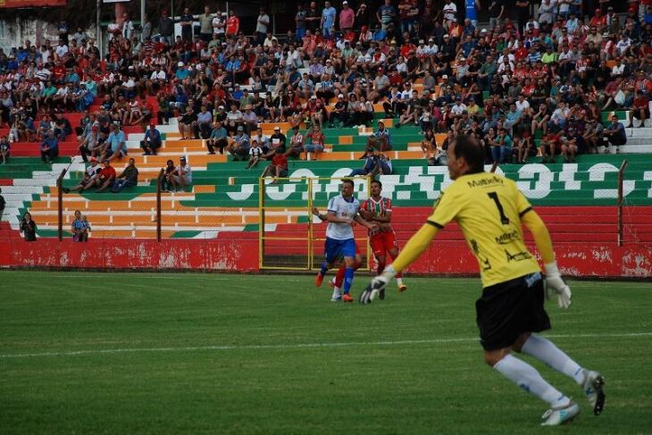 Bom jogo grande público no Vermelhão