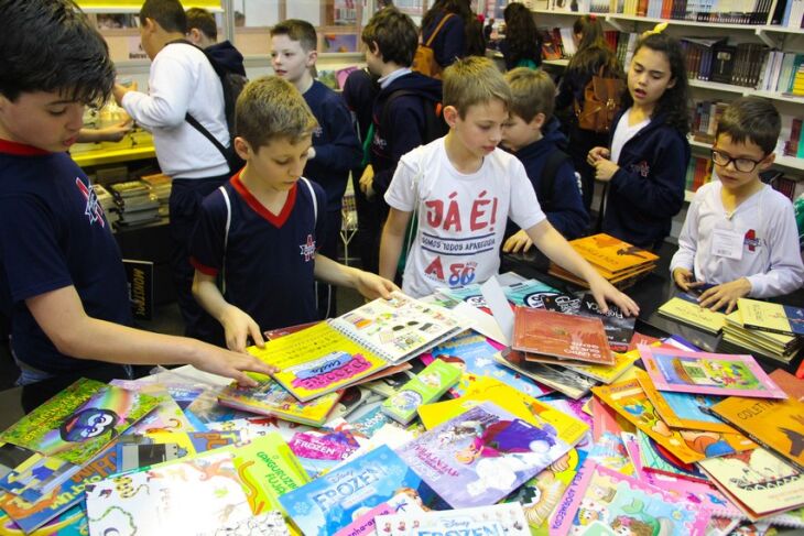 Crianças movimentaram as livrarias  na Jornada